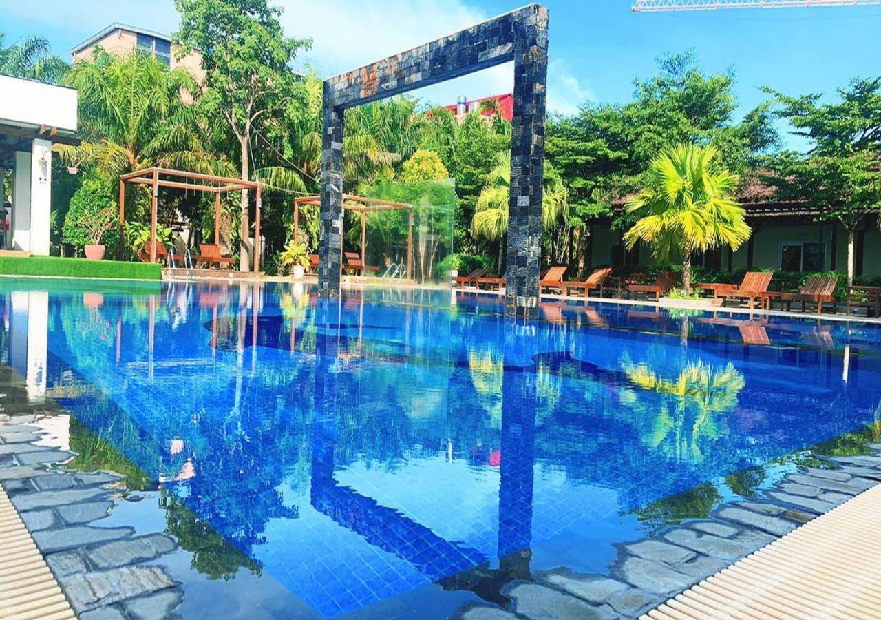 Twin Palms Resort Sihanoukville Exterior foto