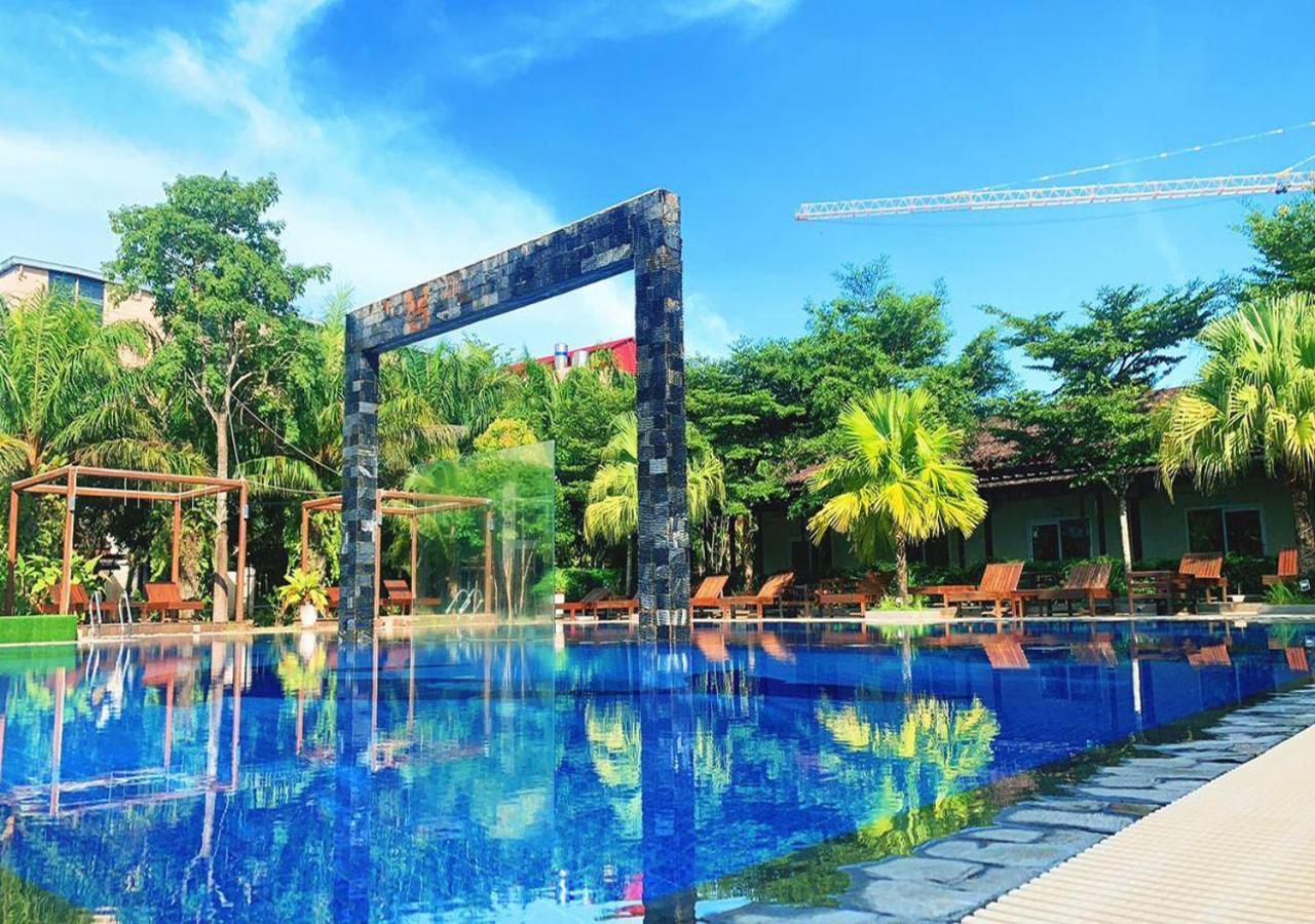 Twin Palms Resort Sihanoukville Exterior foto