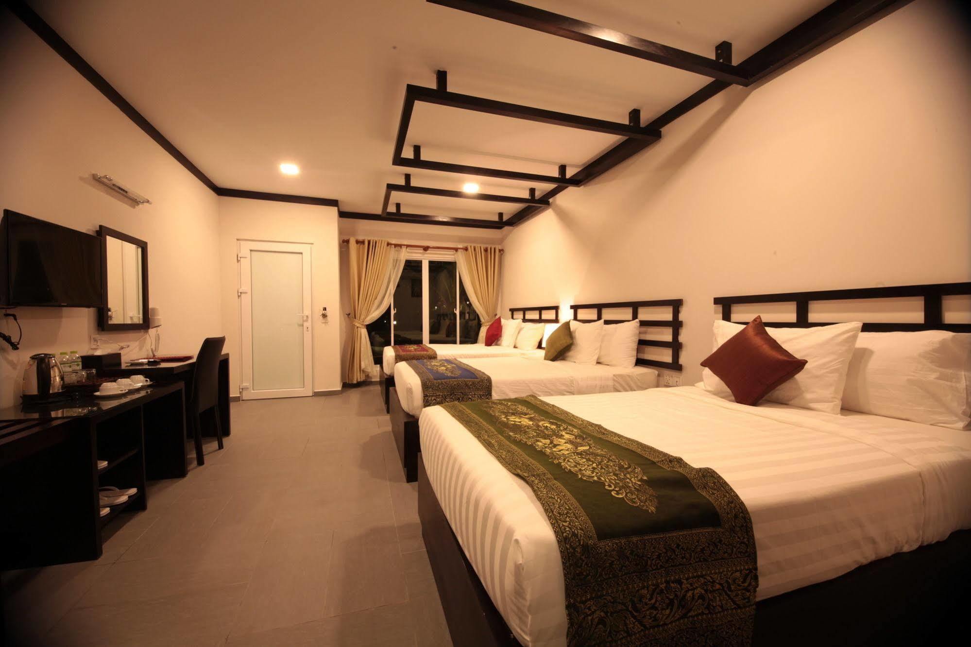 Twin Palms Resort Sihanoukville Exterior foto