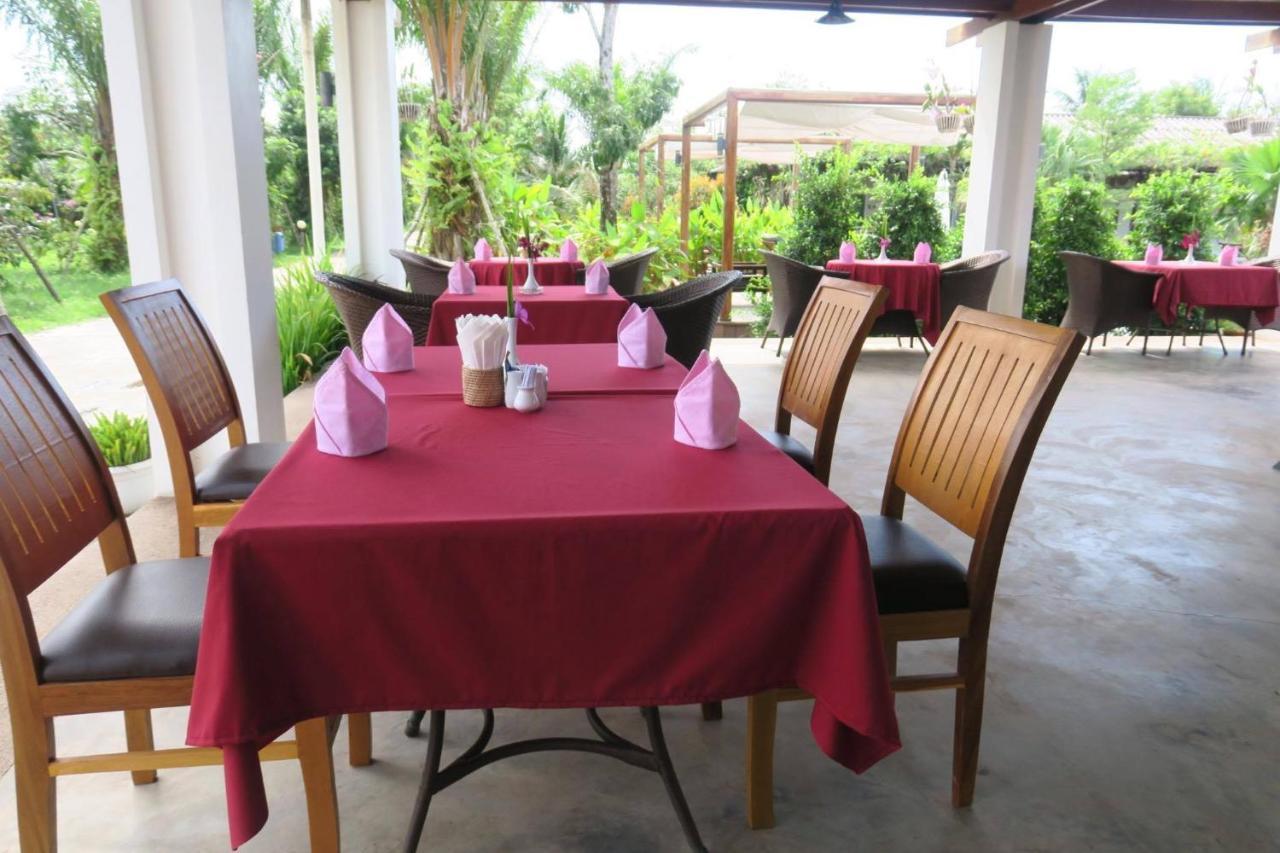 Twin Palms Resort Sihanoukville Exterior foto