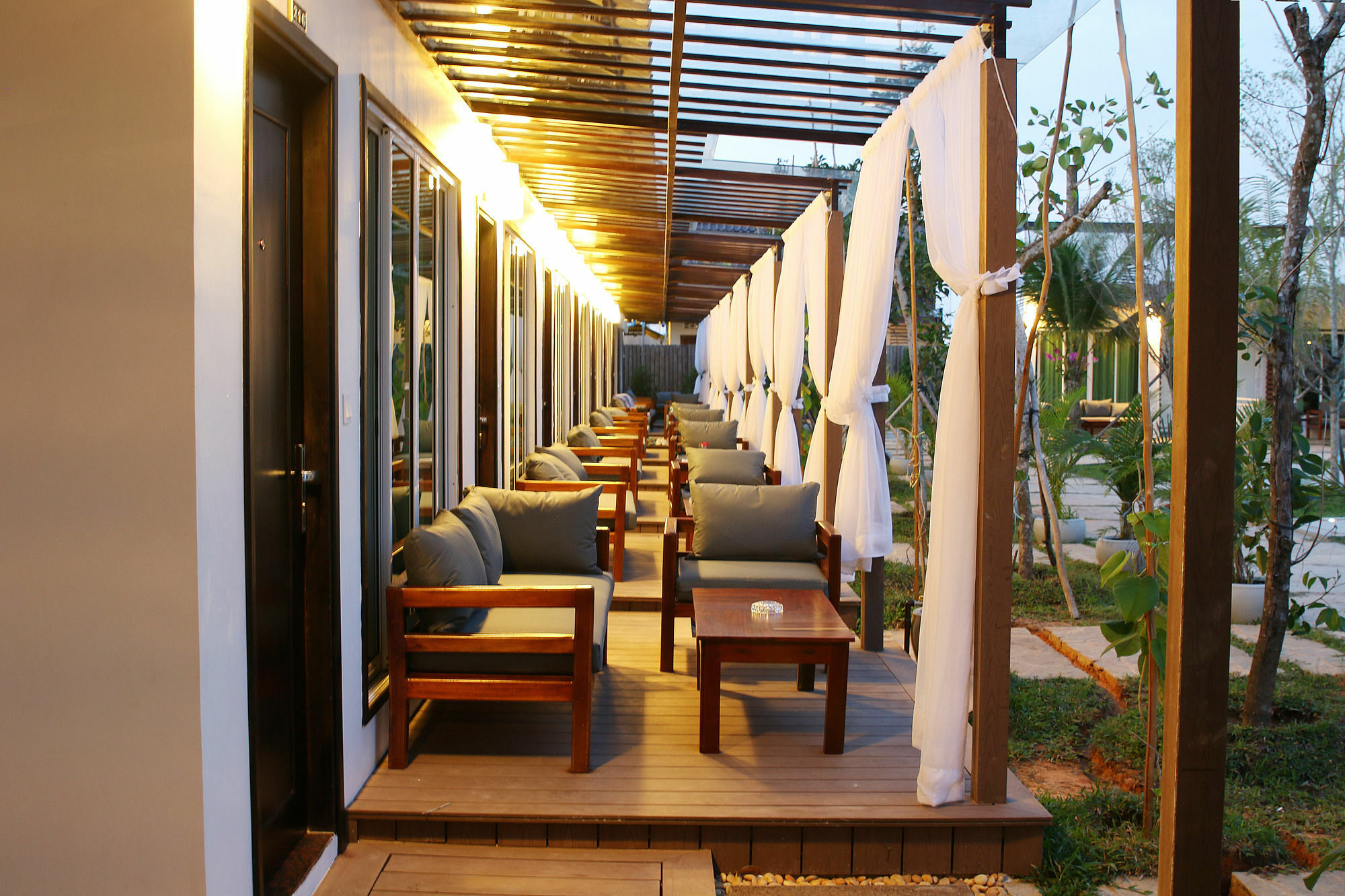 Twin Palms Resort Sihanoukville Exterior foto